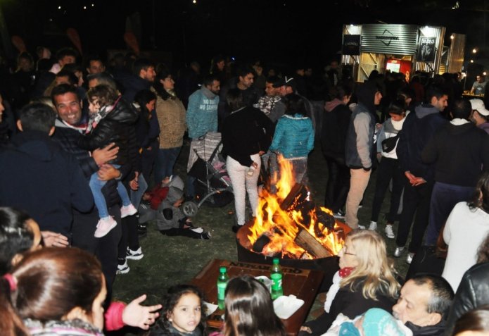 Cientos de tandilenses disfrutan de la Fiesta de San Patricio